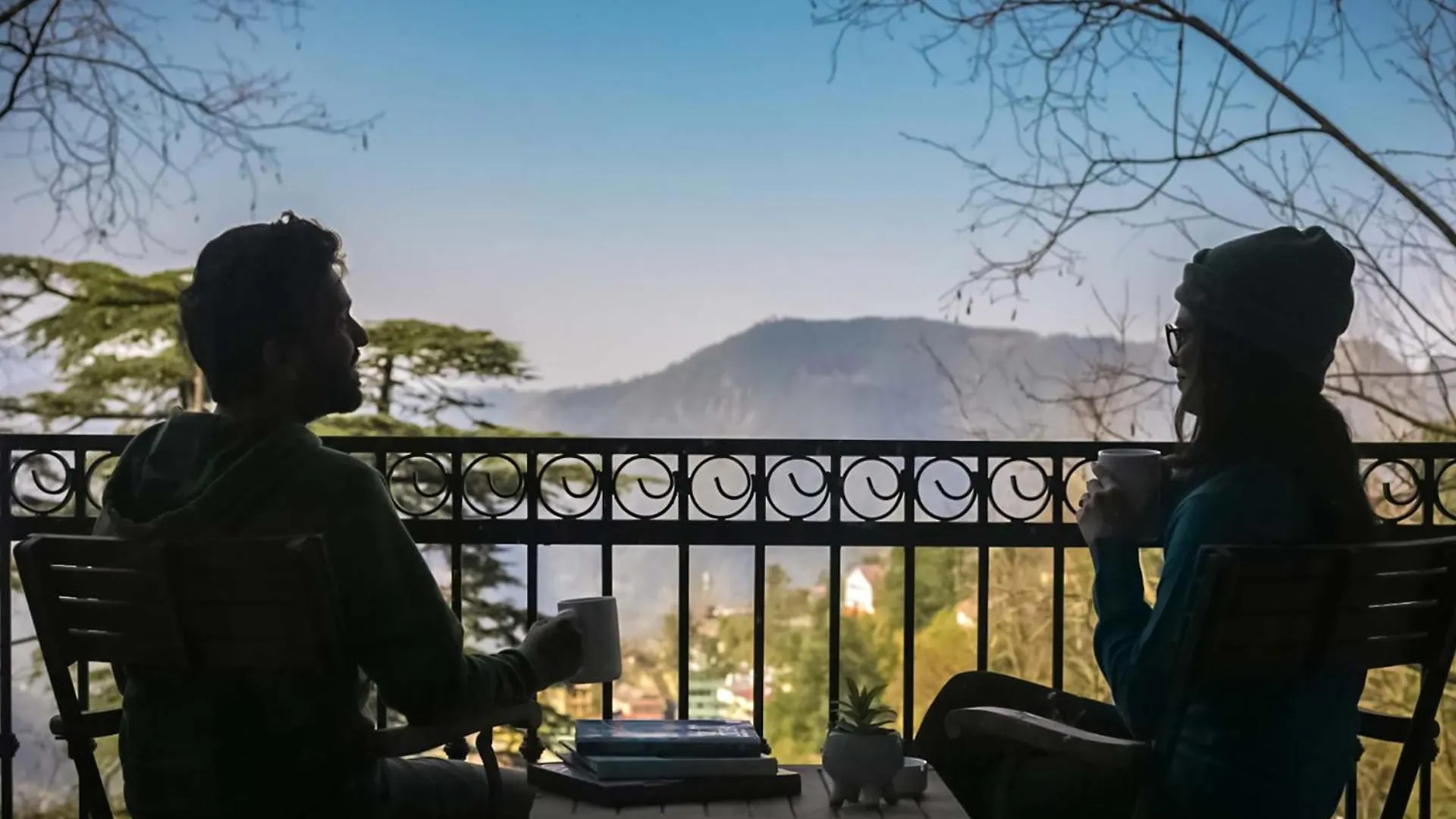 Villa Stayvista At Pine Estate With Outdoor Jacuzzi Shimla